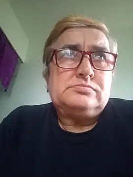 Snapshot of Sonya51561 chatting on 10/15/25, 02:03 Sonya51561 online show from 10/15/25, 02:03