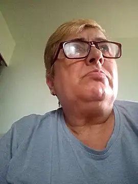 Snapshot of Sonya51561 chatting on 09/08/25, 03:22 Sonya51561 online show from 09/08/25, 03:22