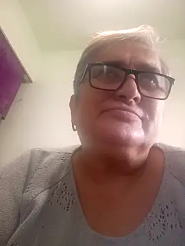 Sonya51561 online show from 12/04/25, 01:21