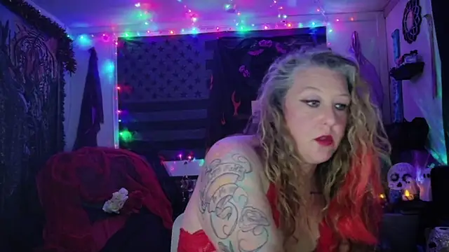 HotRedYeag online show from 10/29/25, 08:13