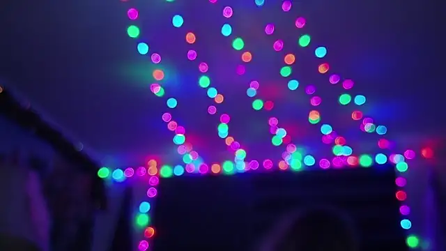 HotRedYeag online show from 10/25/25, 07:07