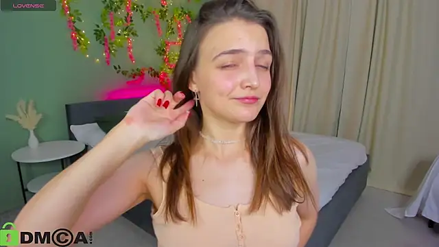 Ann Perry online show from 10/24/25, 02:10