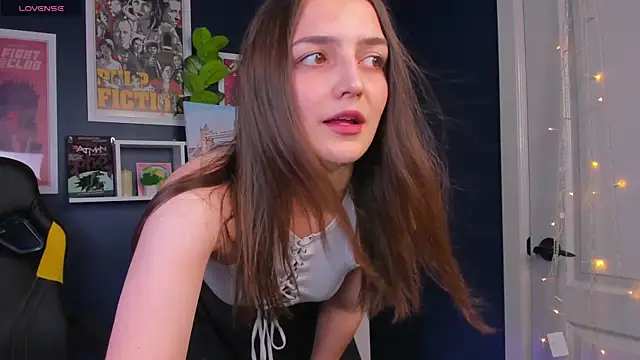 Ann Perry online show from 10/18/25, 02:02