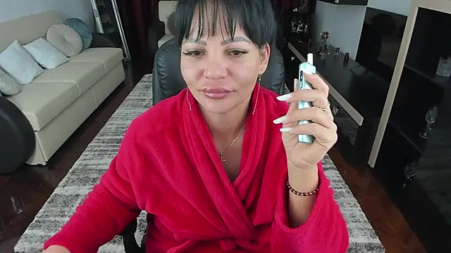 Snapshot of Ella_sweety00 chatting on 02/03/26, 05:18 Ella sweety00 online show from 02/03/26, 05:18