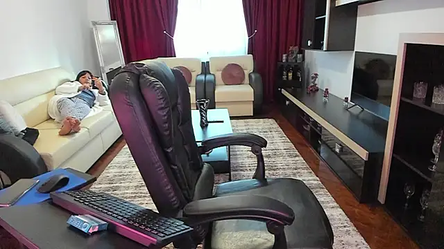 Ella sweety00 online show from 03/12/26, 06:17