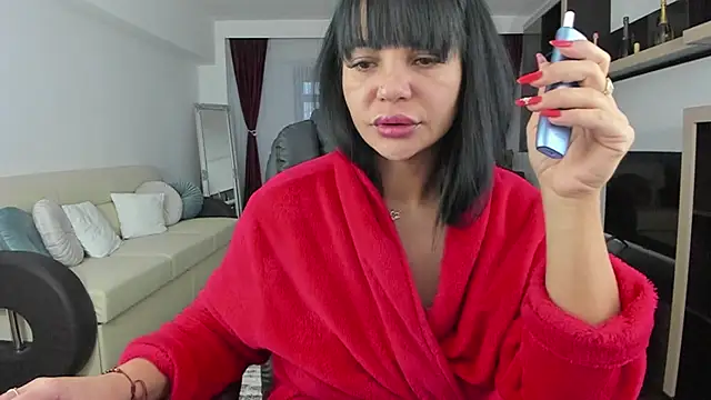 Snapshot of Ella_sweety00 chatting on 01/12/26, 02:46 Ella sweety00 online show from 01/12/26, 02:46