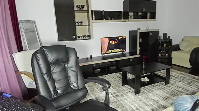 Ella sweety00 online show from 04/07/26, 08:32