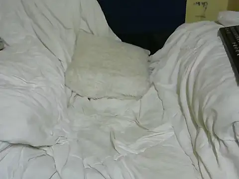 Snapshot of Moningexz123 chatting on 09/13/25, 11:21 Moningexz123 online show from 09/13/25, 11:21