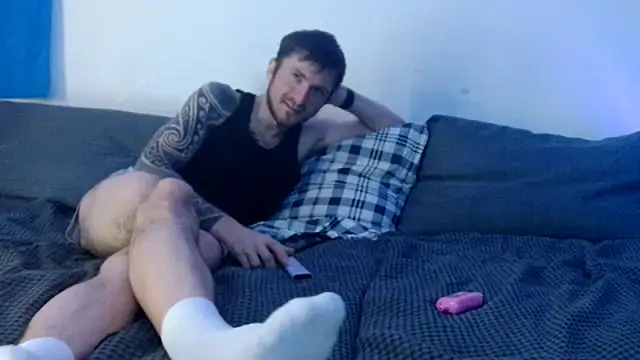 th1  online show from 04/11/26, 03:14