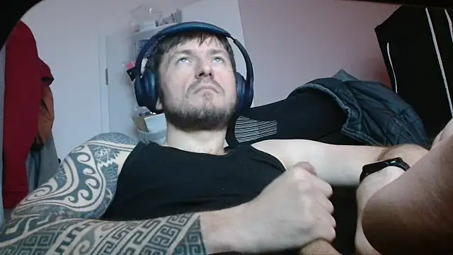 th1  online show from 04/14/26, 12:26