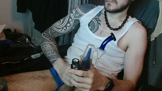 th1  online show from 03/28/26, 08:37