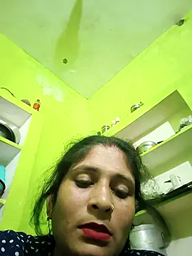 Snapshot of Hot-piuy chatting on 09/15/25, 06:30 Hot-piuy online show from 09/15/25, 06:30