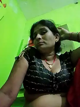 Snapshot of Hot-piuy chatting on 09/10/25, 08:19 Hot-piuy online show from 09/10/25, 08:19