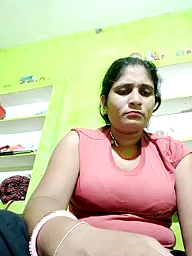 Snapshot of Hot-piuy chatting on 09/18/25, 09:29 Hot-piuy online show from 09/18/25, 09:29