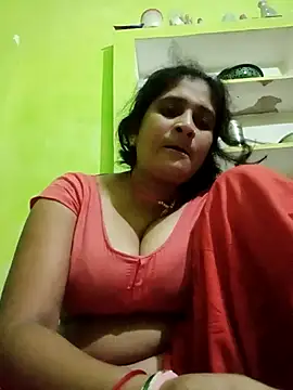 Snapshot of Hot-piuy chatting on 09/20/25, 10:15 Hot-piuy online show from 09/20/25, 10:15