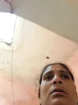 Snapshot of Hot-piuy chatting on 09/20/25, 07:02 Hot-piuy online show from 09/20/25, 07:02