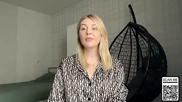 Blondie xoxoxo online show from 04/03/26, 12:22