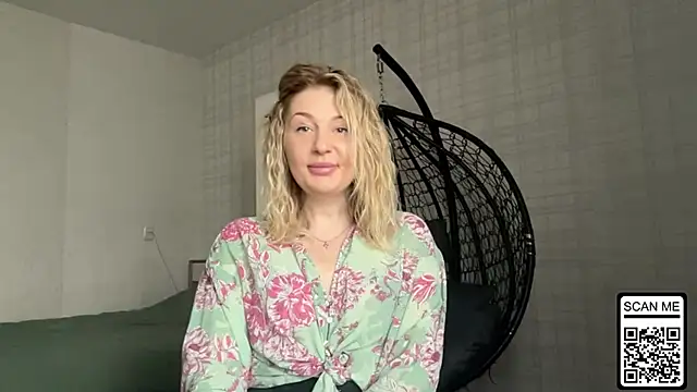 Blondie xoxoxo online show from 04/13/26, 09:46