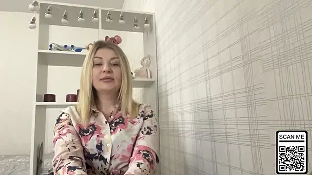 Blondie xoxoxo online show from 01/13/26, 08:40