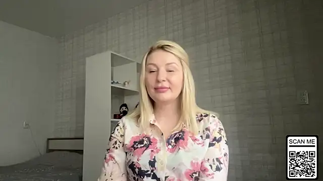 Blondie xoxoxo online show from 02/13/26, 01:22