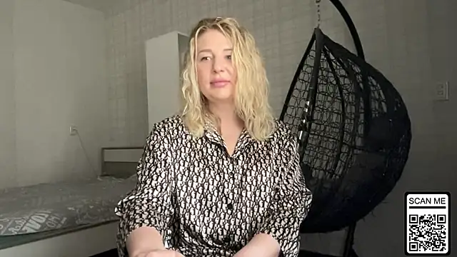 Blondie xoxoxo online show from 05/26/26, 11:41