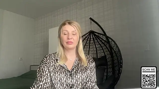 Blondie xoxoxo online show from 04/23/26, 01:57