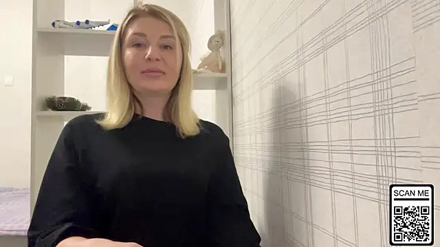 Snapshot of Blondie_xoxoxo chatting on 12/04/25, 05:34 Blondie xoxoxo online show from 12/04/25, 05:34