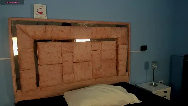 LICKY LOV online show from 11/07/25, 03:11