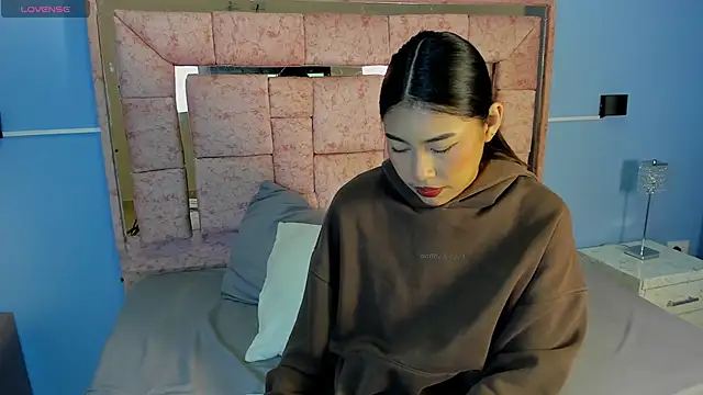 LICKY LOV online show from 10/24/25, 03:16