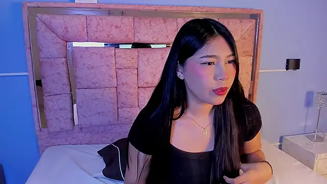 LICKY LOV online show from 11/13/25, 03:10