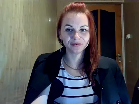 Kisa26311 online show from 11/17/25, 08:46