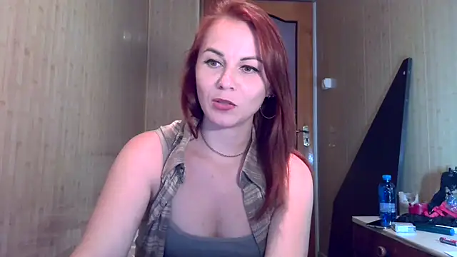 Kisa26311 online show from 09/18/25, 12:41