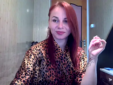 Kisa26311 online show from 10/29/25, 09:41