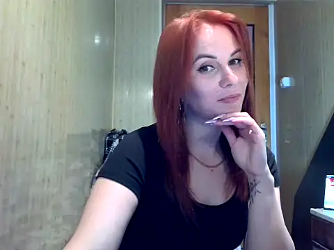 Kisa26311 online show from 10/31/25, 09:06