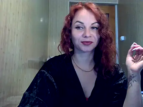 Kisa26311 online show from 10/17/25, 07:55