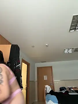 Snapshot of Kitty5348 chatting on 02/12/26, 01:22 Kitty5348 online show from 02/12/26, 01:22