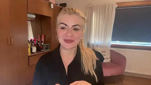 princess17 online show from 09/16/25, 04:19