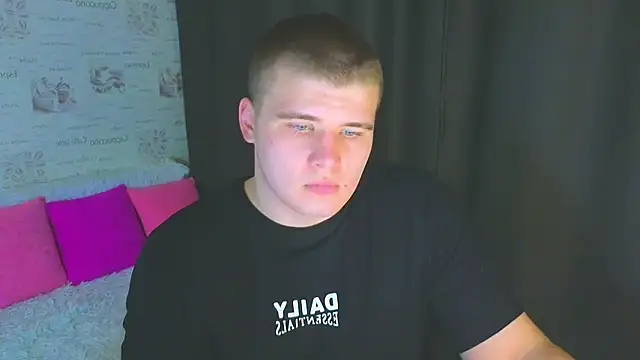 kittenmurr online show from 09/28/25, 09:11