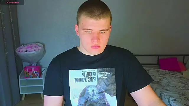 kittenmurr online show from 10/19/25, 08:22