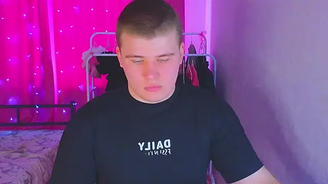 kittenmurr online show from 03/03/26, 09:16