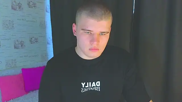 kittenmurr online show from 10/04/25, 12:56