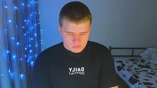 kittenmurr online show from 11/28/25, 09:26