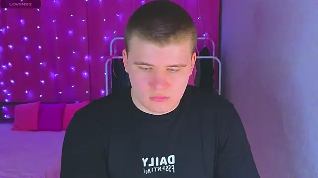 kittenmurr online show from 01/14/26, 08:34