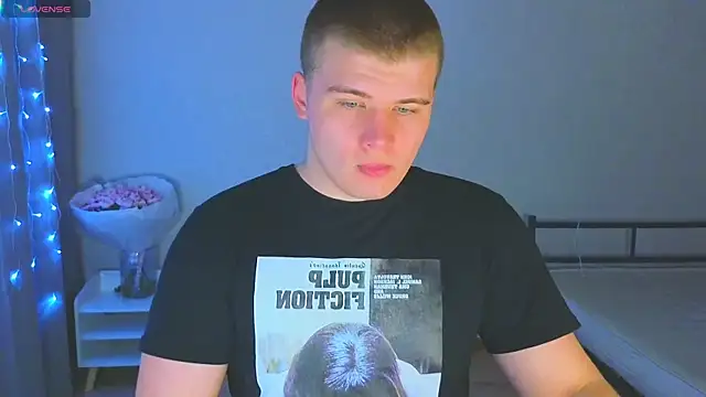 kittenmurr online show from 11/06/25, 08:13