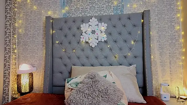 Abby roussee online show from 12/18/25, 09:40