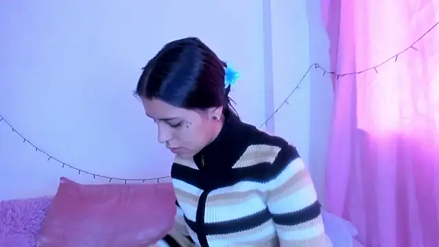 Abby roussee online show from 09/18/25, 04:21