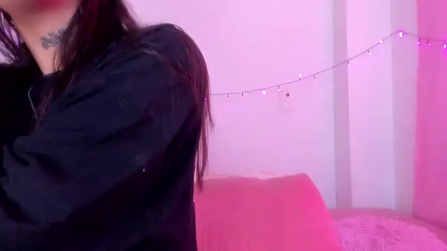 Abby roussee online show from 11/18/25, 01:03