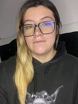 Snapshot of Blair_Bunnyy chatting on 01/10/26, 08:20 Blair Bunnyy online show from 01/10/26, 08:20