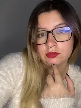 Snapshot of Blair_Bunnyy chatting on 03/04/26, 05:04 Blair Bunnyy online show from 03/04/26, 05:04