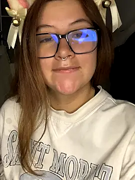 Blair Bunnyy online show from 10/20/25, 05:31